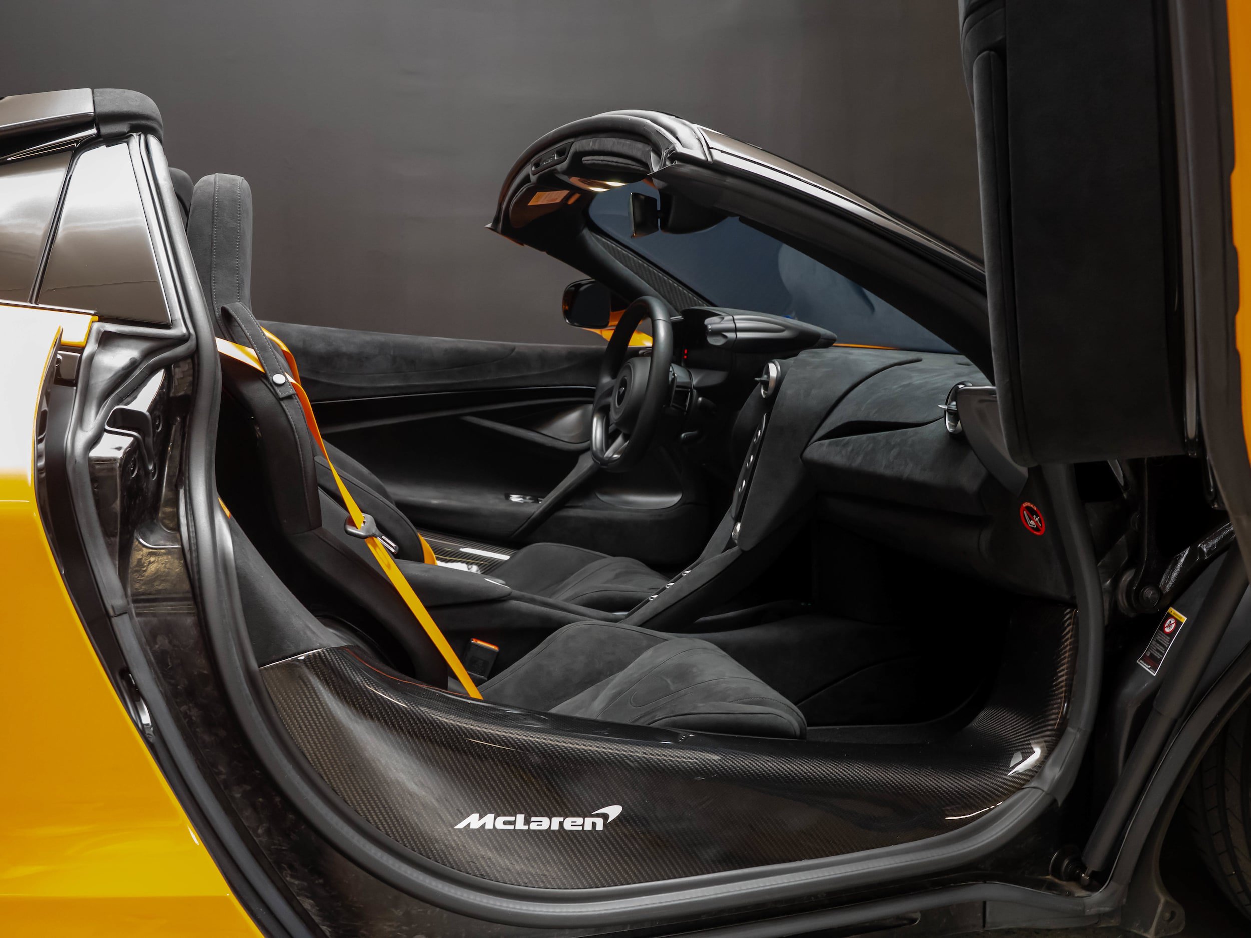 Used 2025 McLaren 750S Spider photo 30