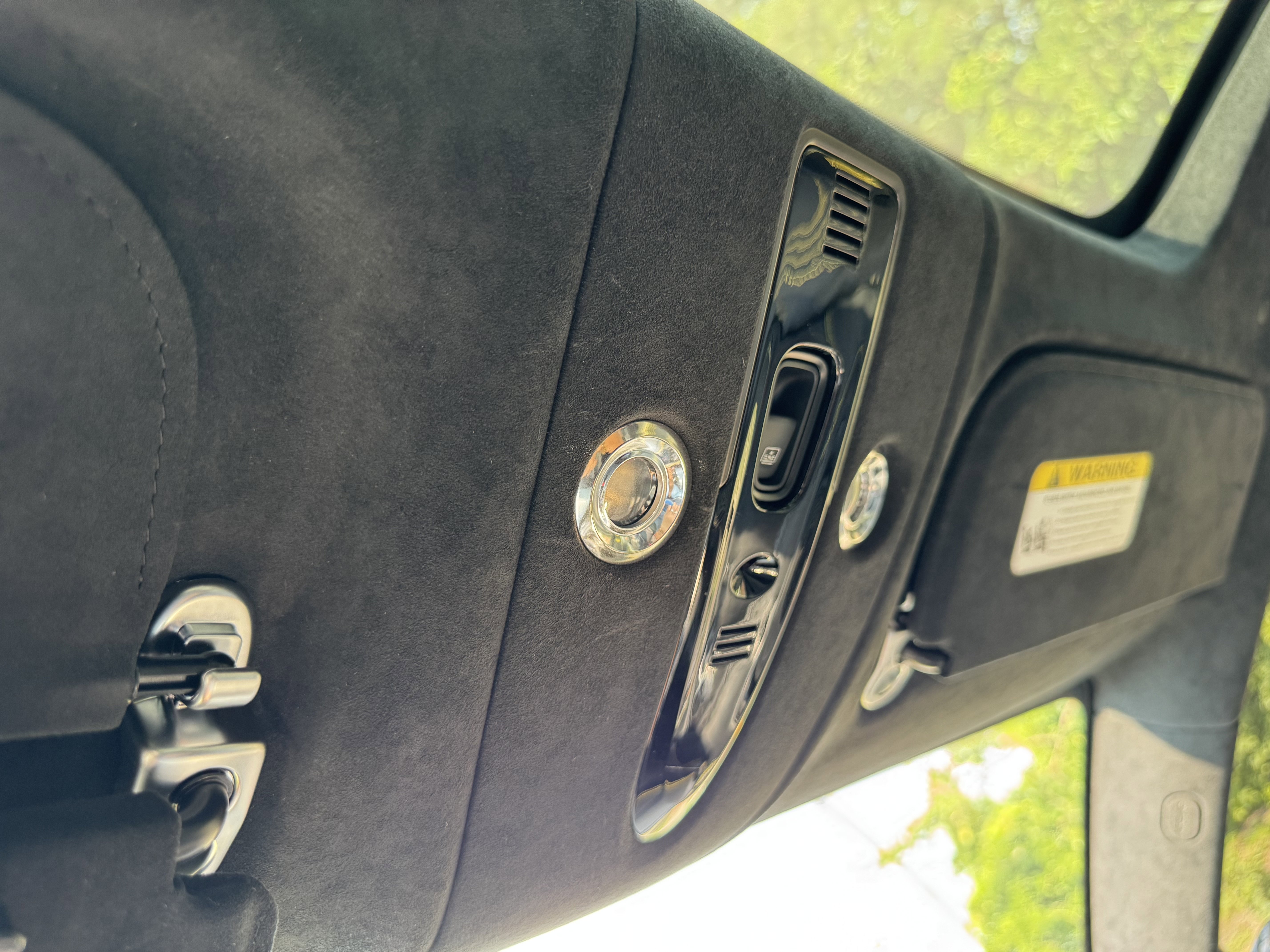 2021 Aston Martin DBX