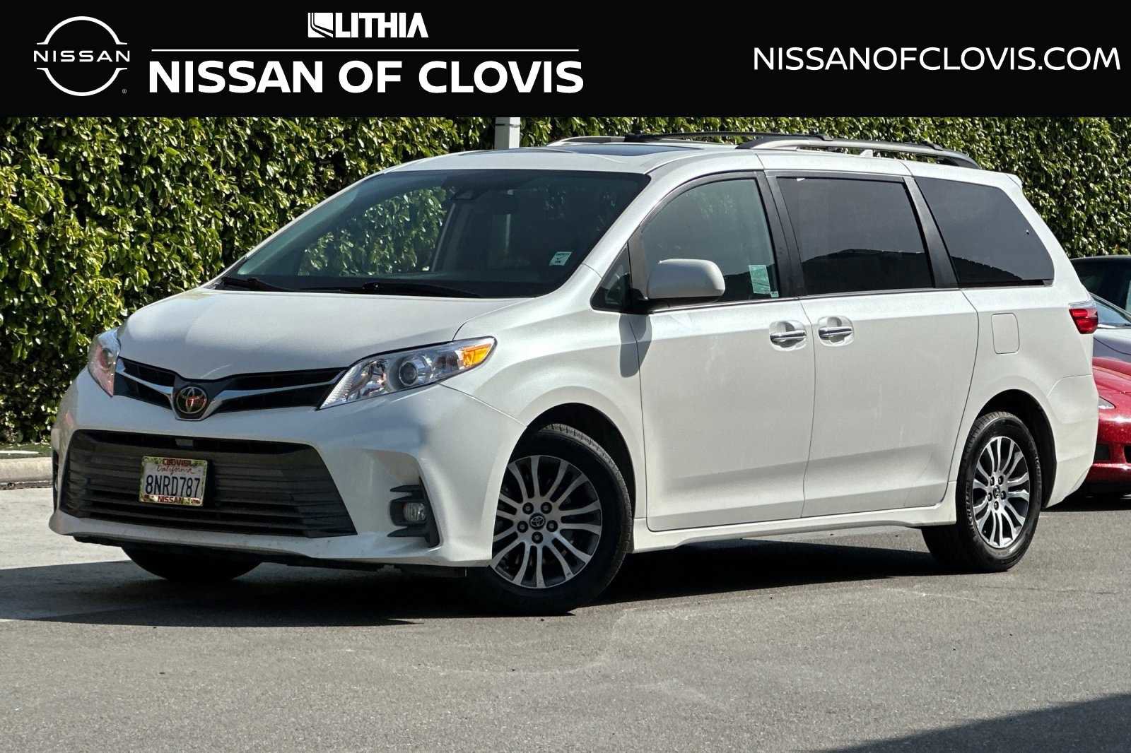 2020 Toyota Sienna XLE