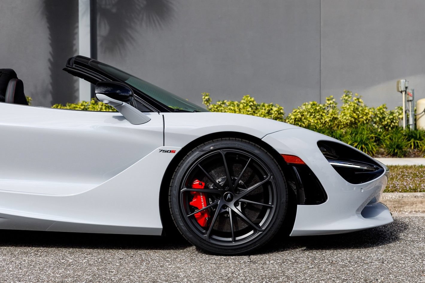 Used 2026 McLaren 750S Spider photo 7