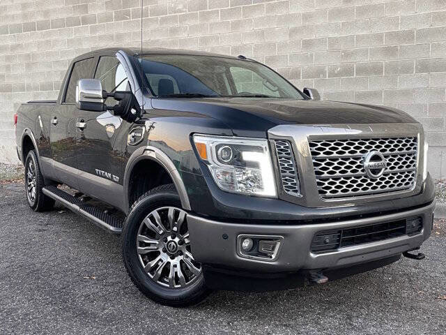 2017 Nissan Titan Platinum Reserve