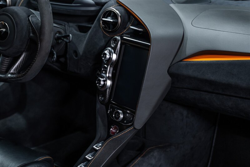 Used 2019 McLaren 720S Performance photo 50