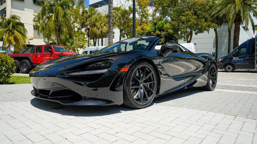 Used 2021 McLaren 720S Spider photo 7