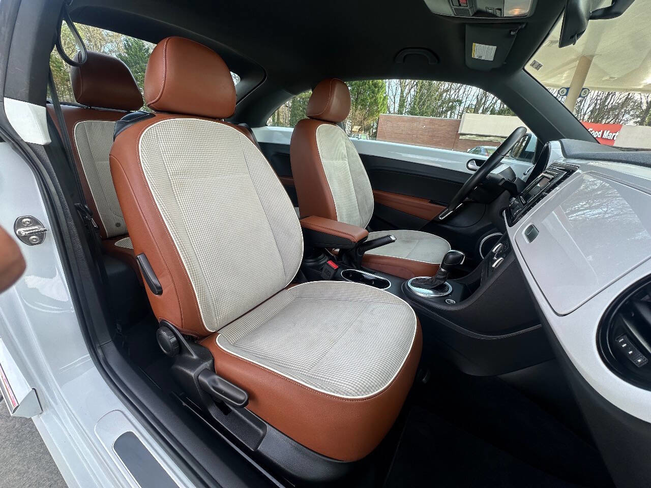 2015 Volkswagen Beetle 1.8T Classic