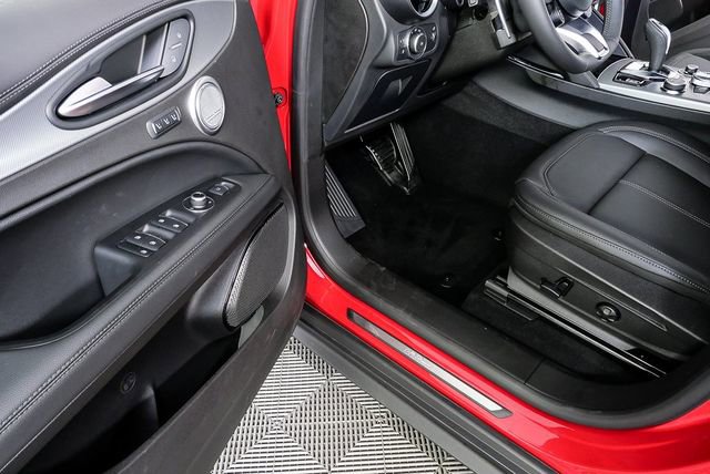 2025 Alfa Romeo Stelvio Sprint