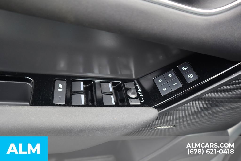 2024 Land Rover Range Rover Velar Dynamic SE