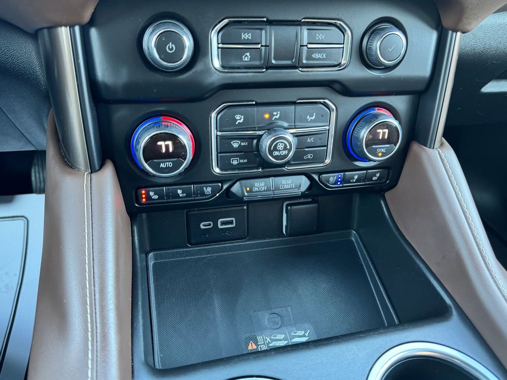 2022 Chevrolet Suburban High Country