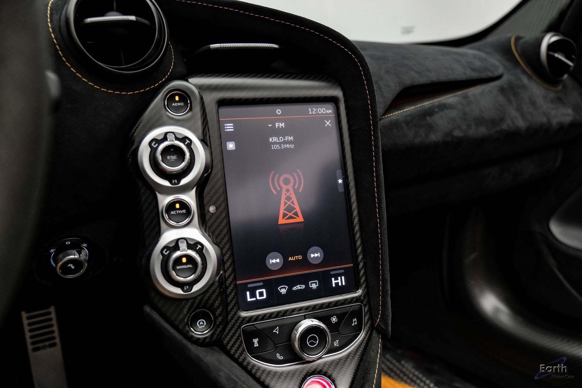 Used 2022 McLaren 765LT photo 96