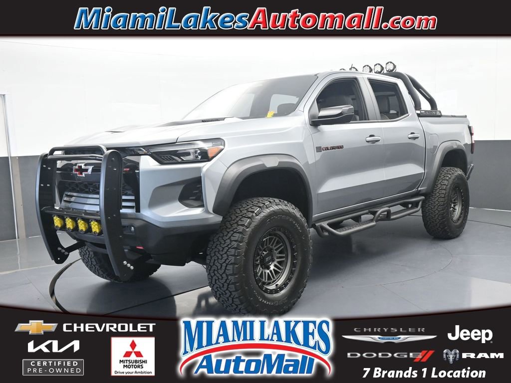Used 2025 Chevrolet Colorado ZR2 w/ Technology Package