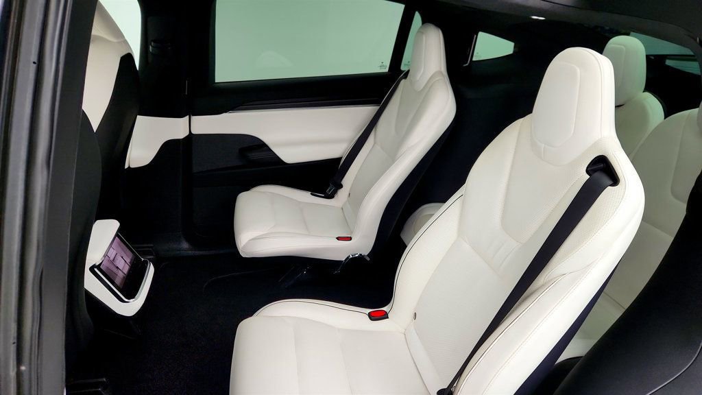 2022 Tesla Model X Plaid