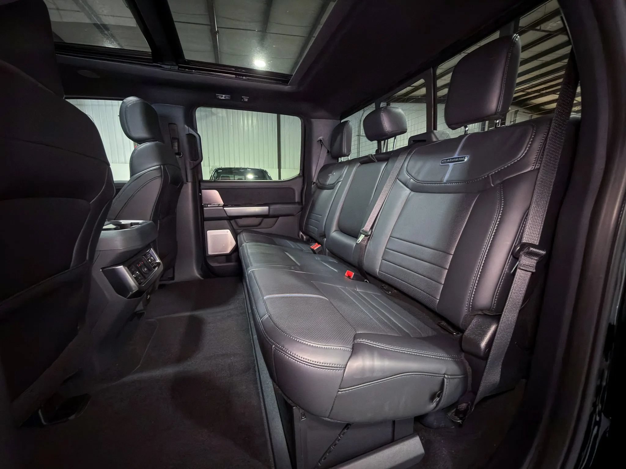 2026 Ford F-450 Super Duty Platinum - Photo 12