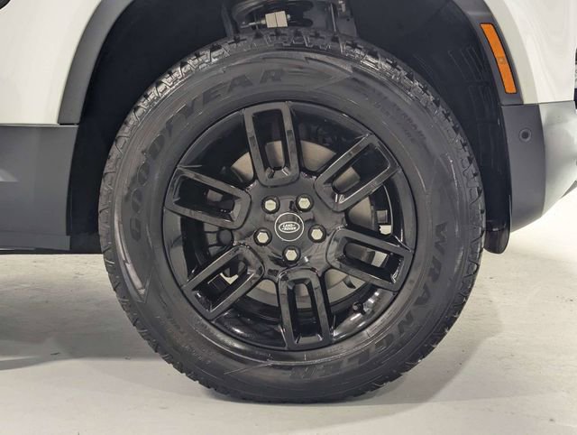 2023 Land Rover Defender 110 S