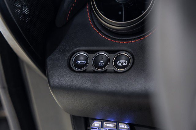 Used 2018 McLaren 720S Performance photo 42