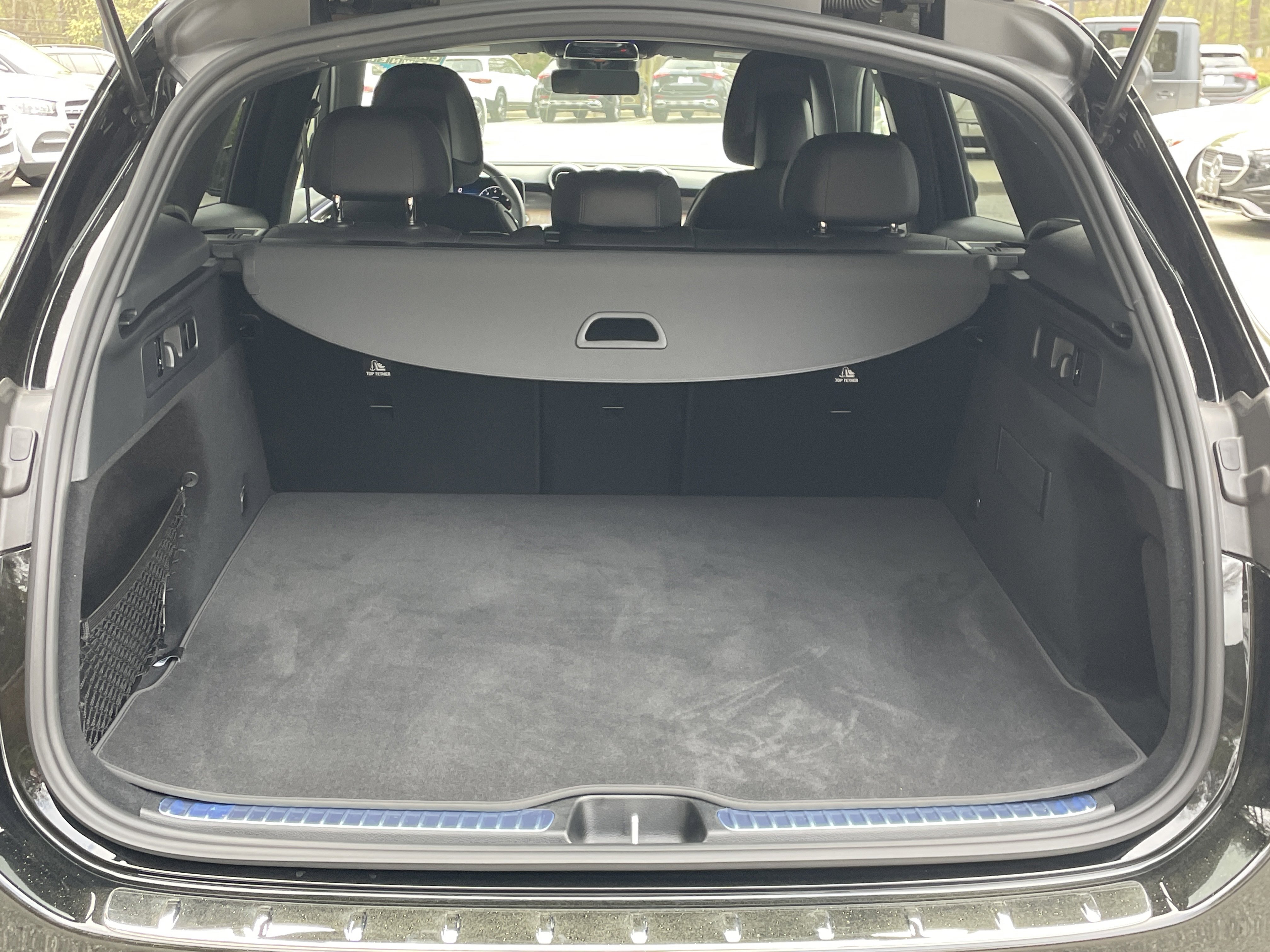 2025 Mercedes-Benz GLC 300