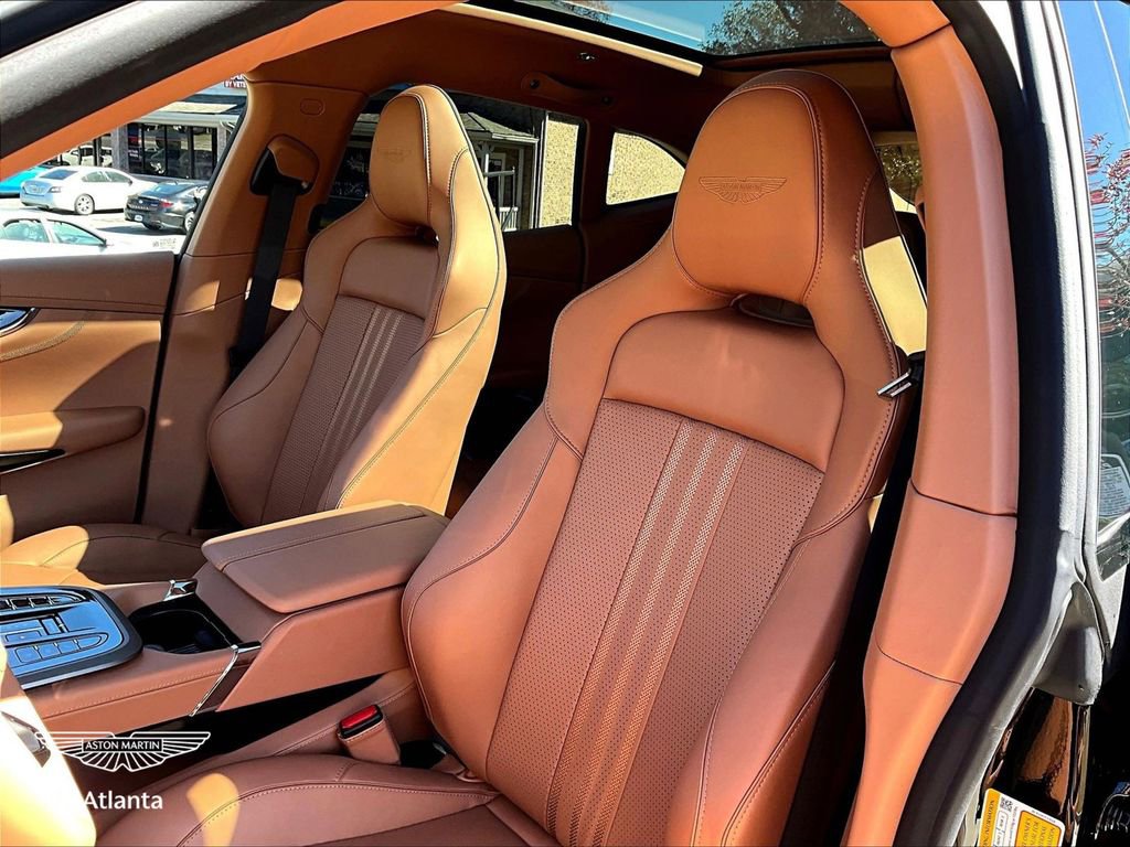 2026 Aston Martin DBX 707