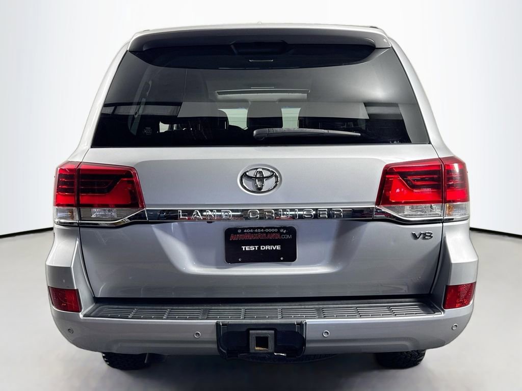 2016 Toyota Land Cruiser