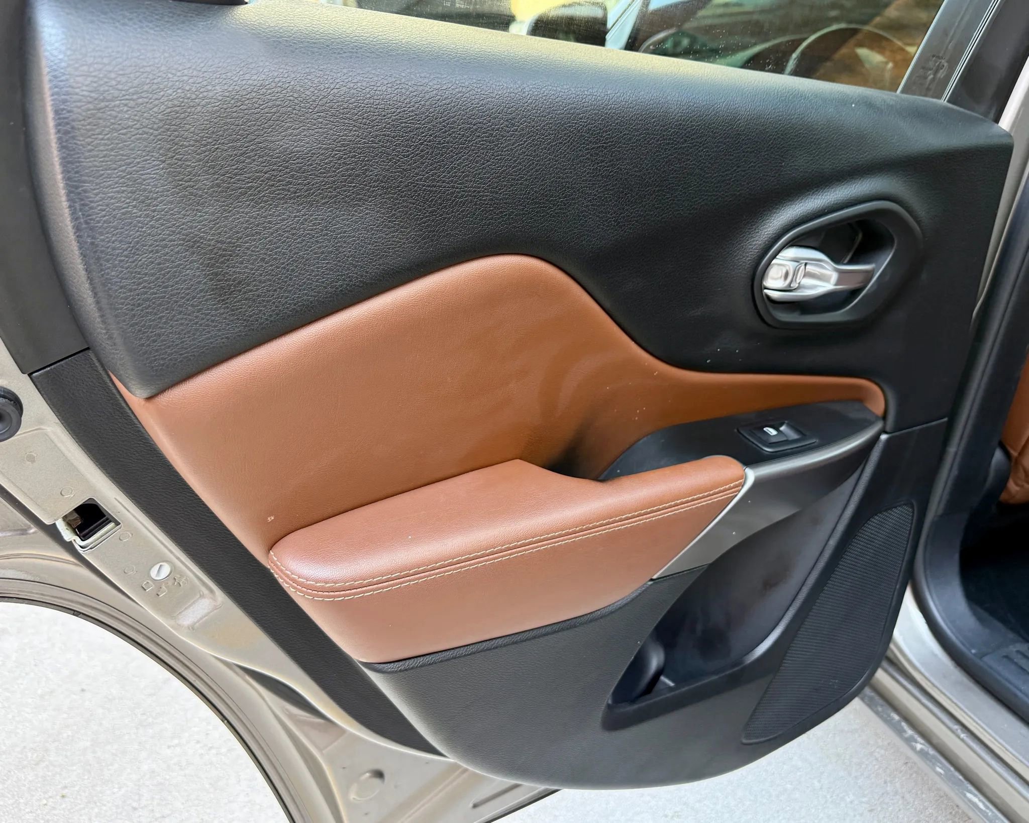 2019 Jeep Cherokee Overland