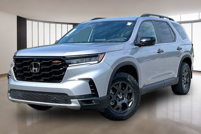 Certified 2025 Honda Pilot TrailSport