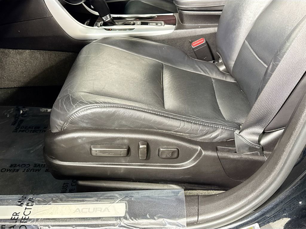 2017 Acura TLX w/ Technology Package