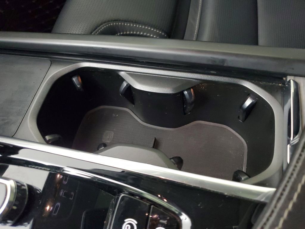 2022 Volvo S90 B6 Inscription