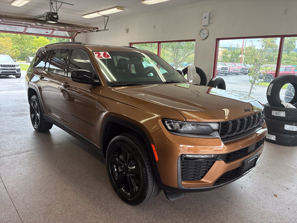 Used 2026 Jeep Grand Cherokee L Limited w/ Limited Altitude Package
