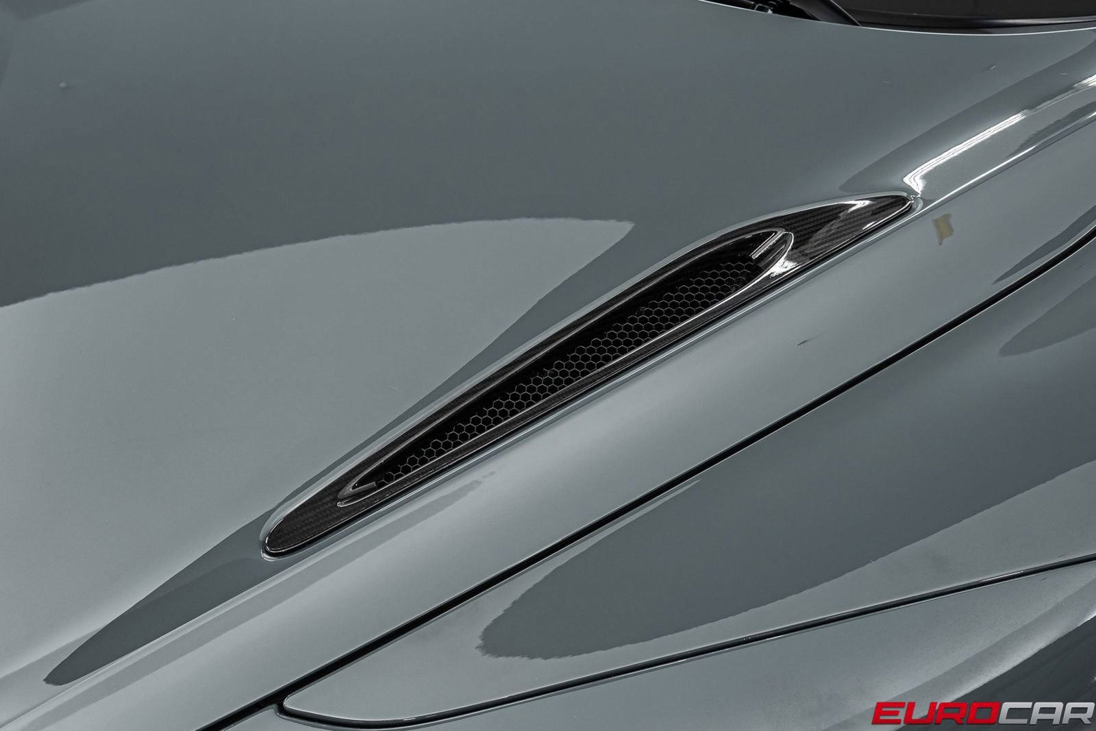 Used 2021 McLaren 765LT photo 12