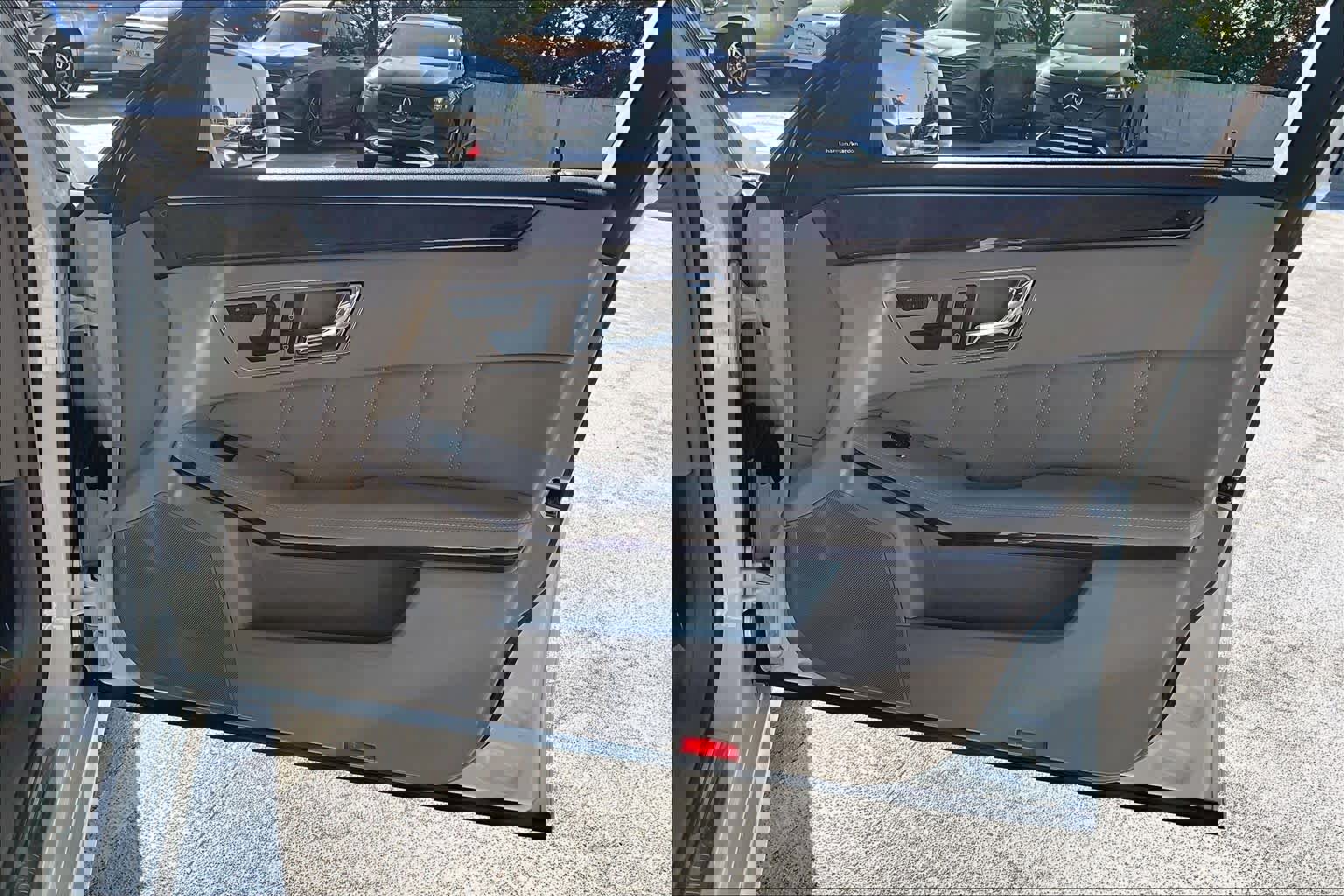 2011 Mercedes-Benz E 350 Sedan