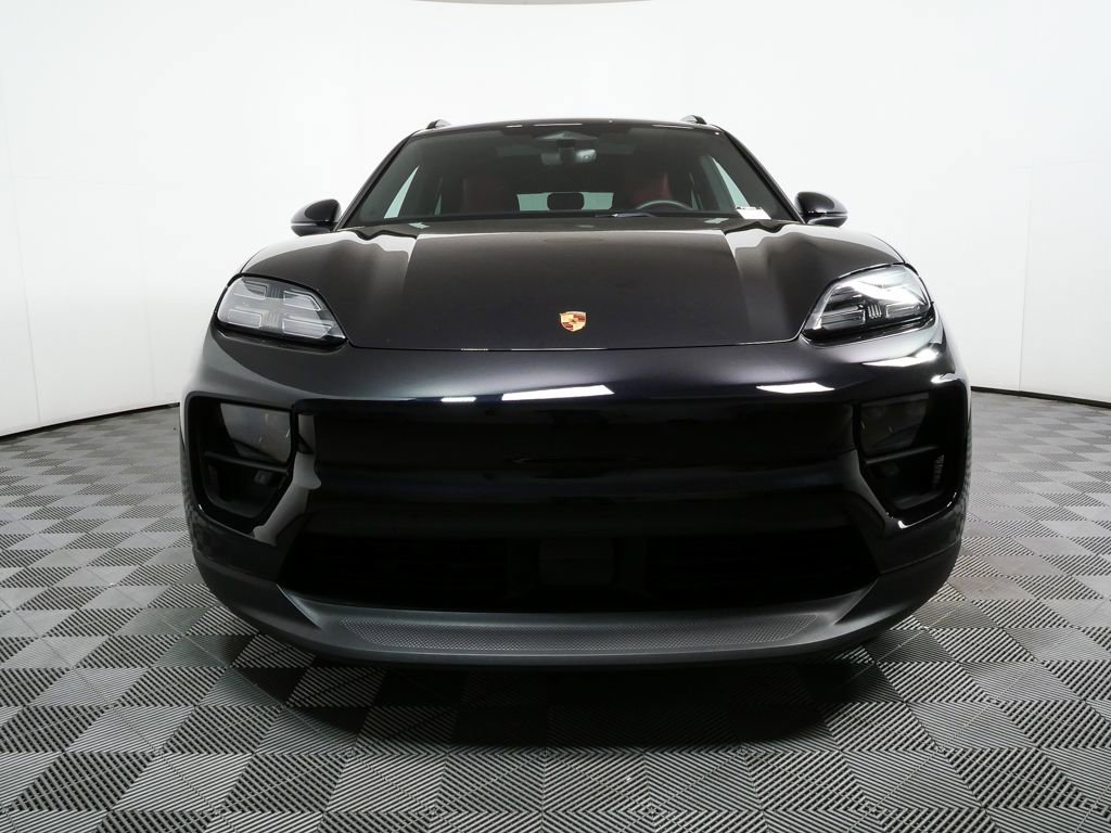 2025 Porsche Macan 4 Electric