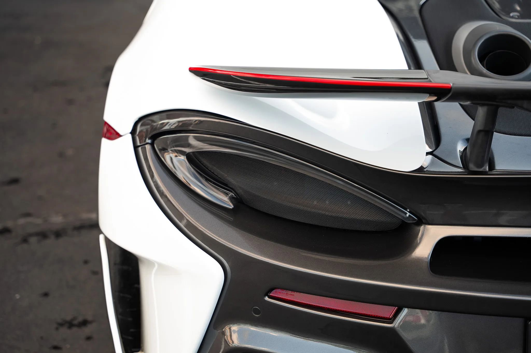 Used 2020 McLaren 600LT Spider photo 21
