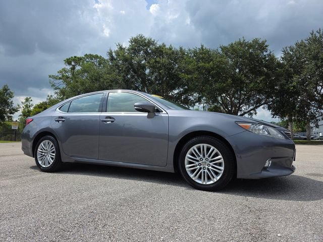 Used 2013 Lexus ES 350 w/ Luxury Pkg