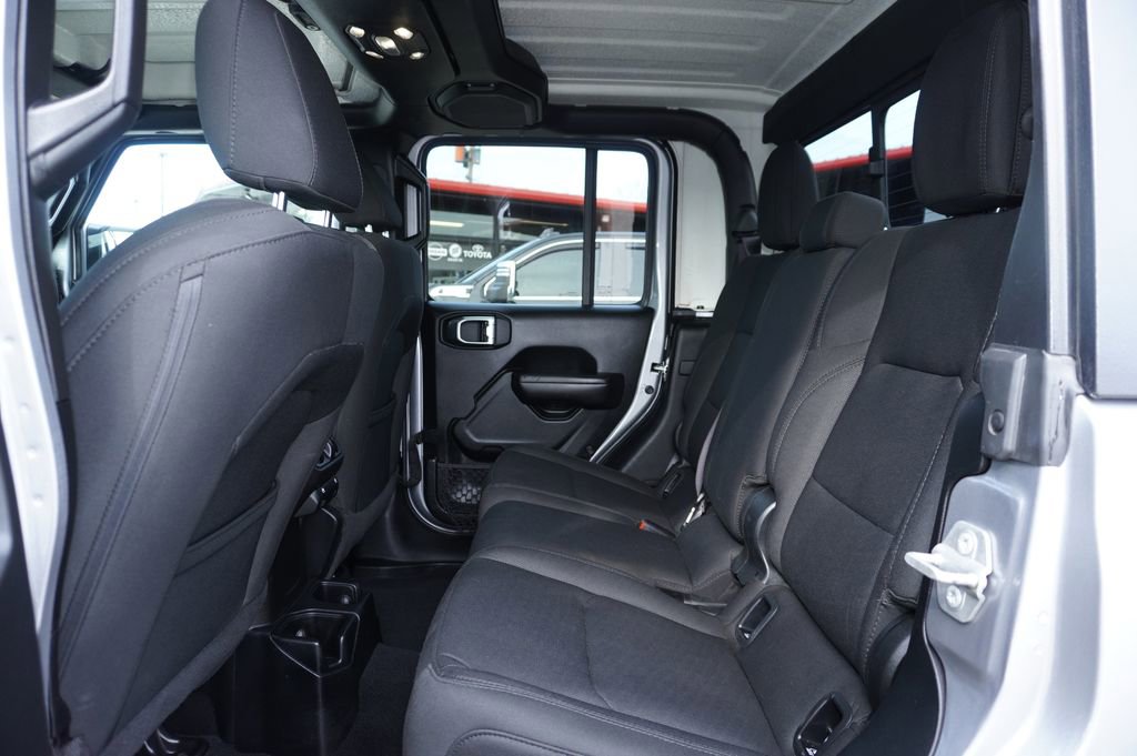 2020 Jeep Gladiator Sport