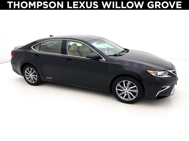 Used 2016 Lexus ES 300h w/ Luxury Package w/Wood Trim