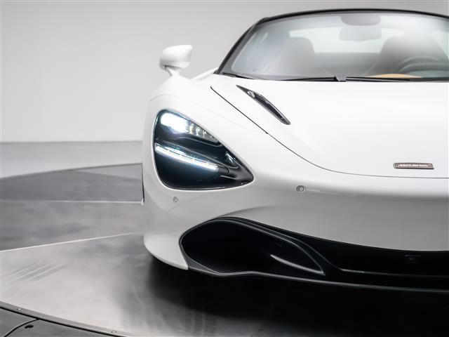 Used 2020 McLaren 720S Luxury photo 13