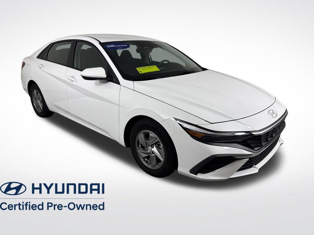 Used 2024 Hyundai Elantra SE