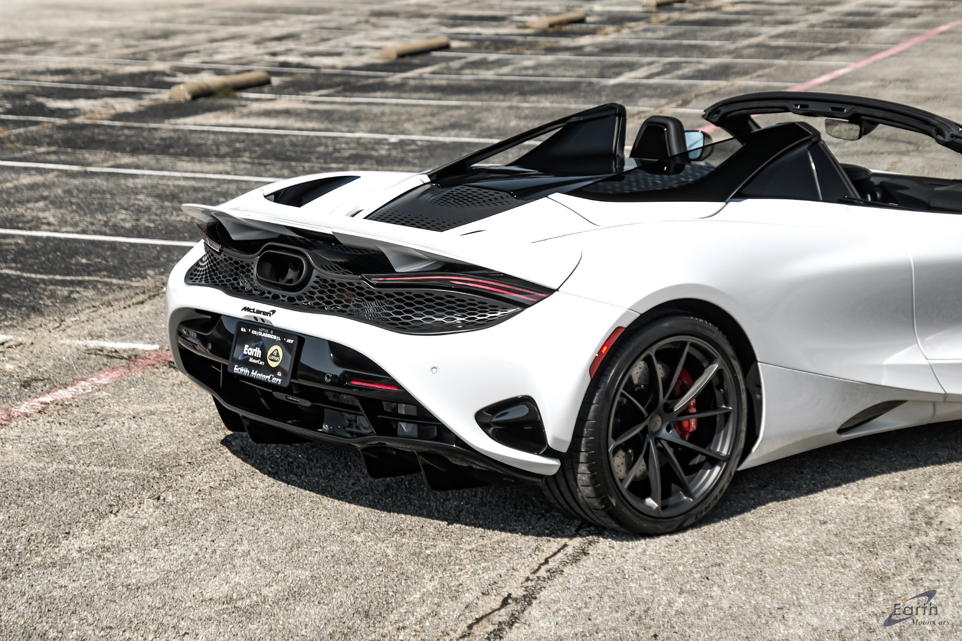 Used 2025 McLaren 750S Spider photo 29