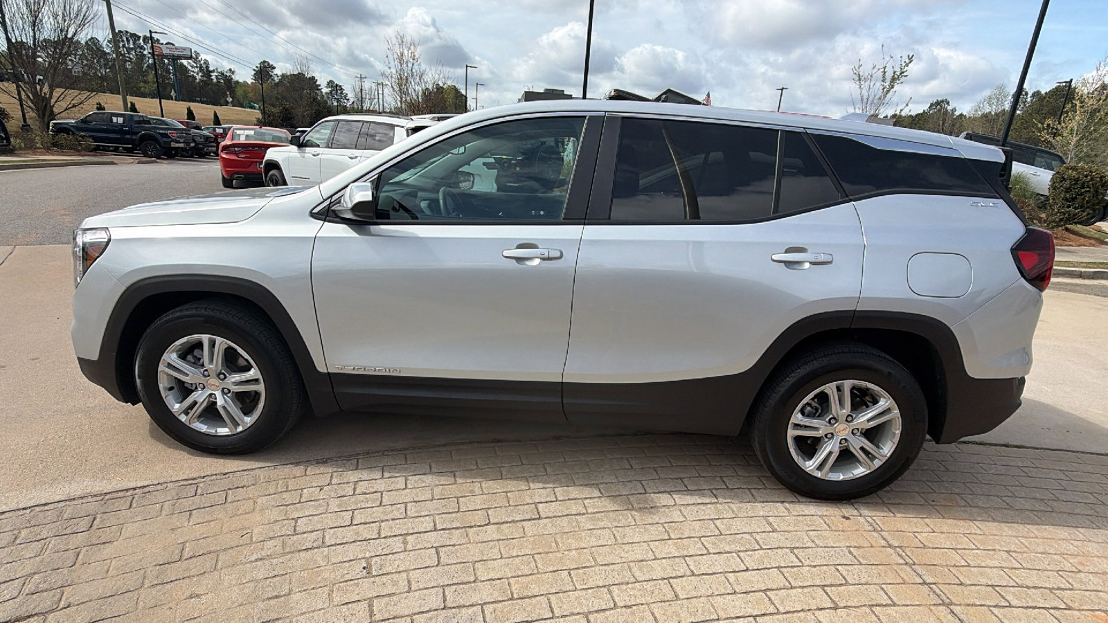 2022 GMC Terrain SLE