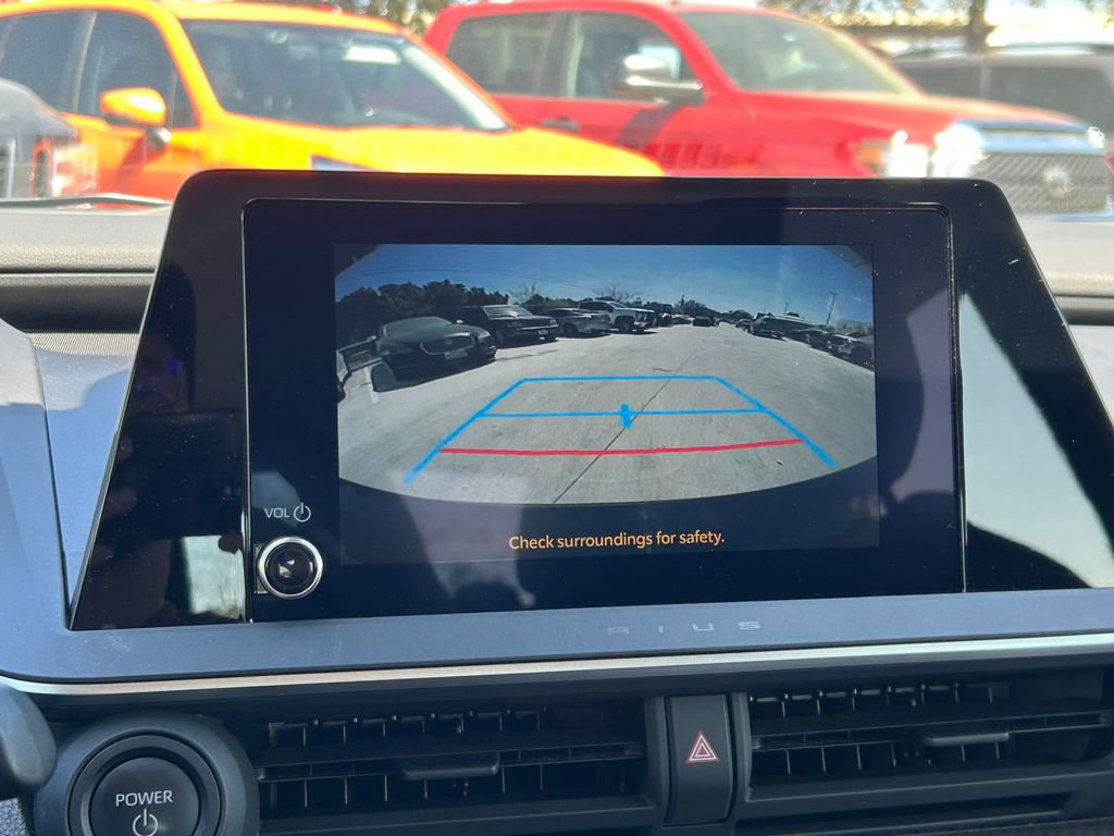 2025 Toyota Prius XLE