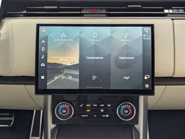 2023 Land Rover Range Rover SE