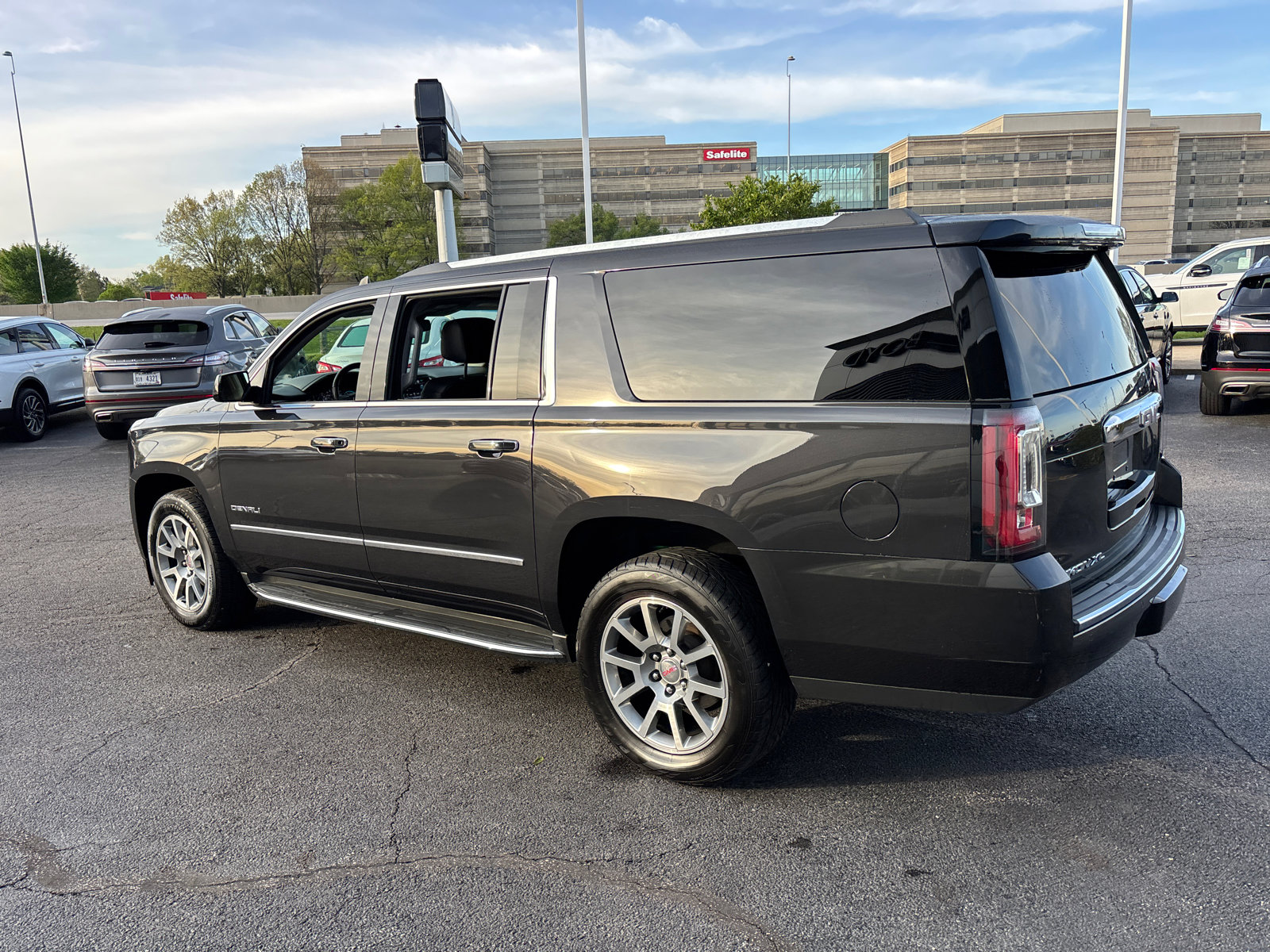 2020 GMC Yukon XL Denali