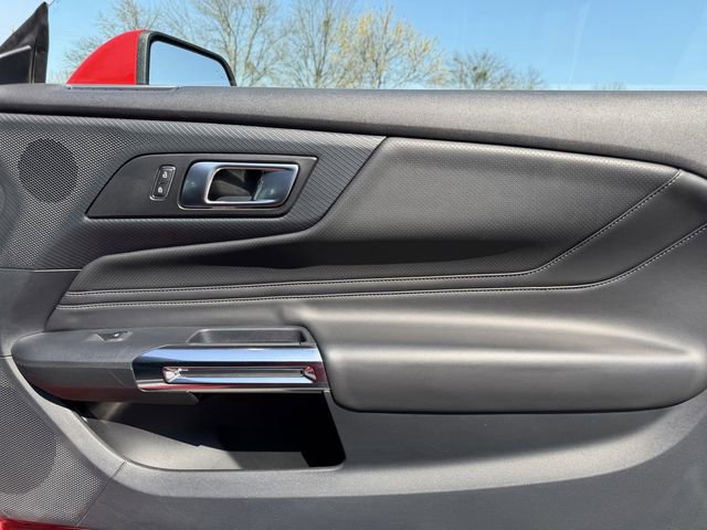 2024 Ford Mustang Premium