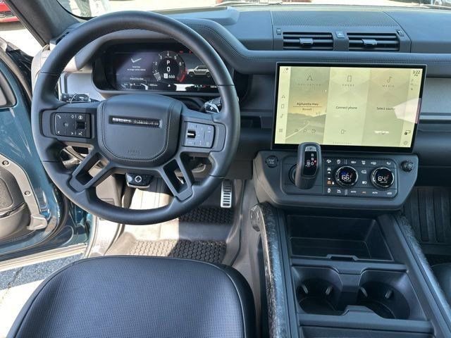 2026 Land Rover Defender 110