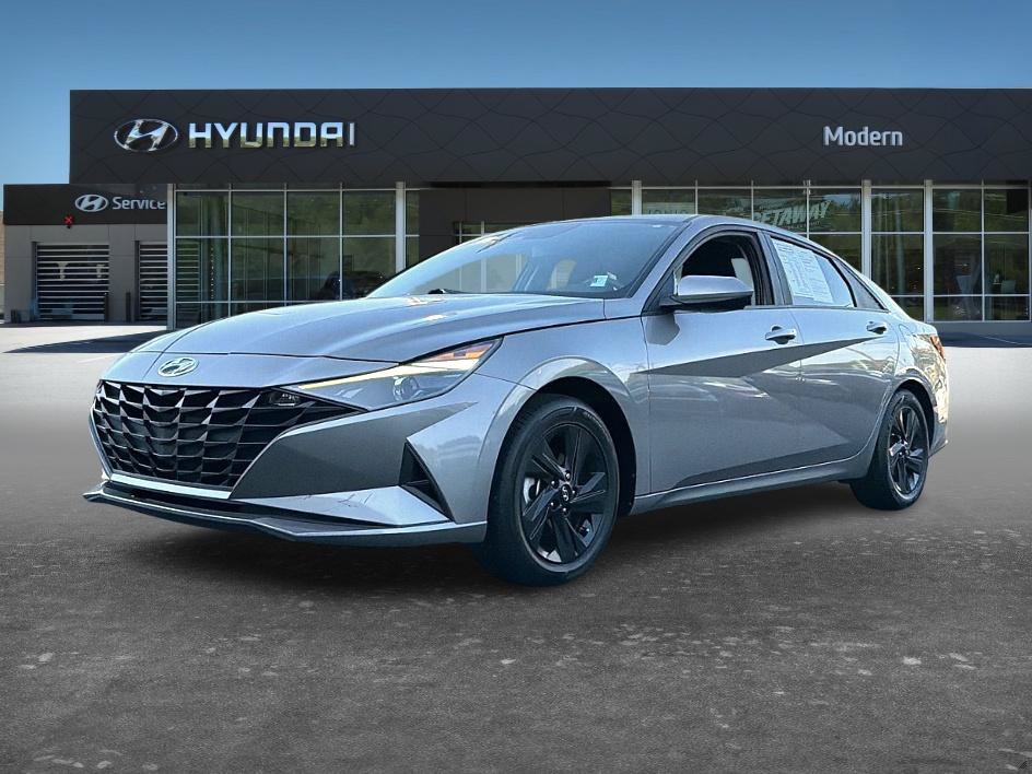 Used 2022 Hyundai Elantra Blue w/ Preferred Accessory Package