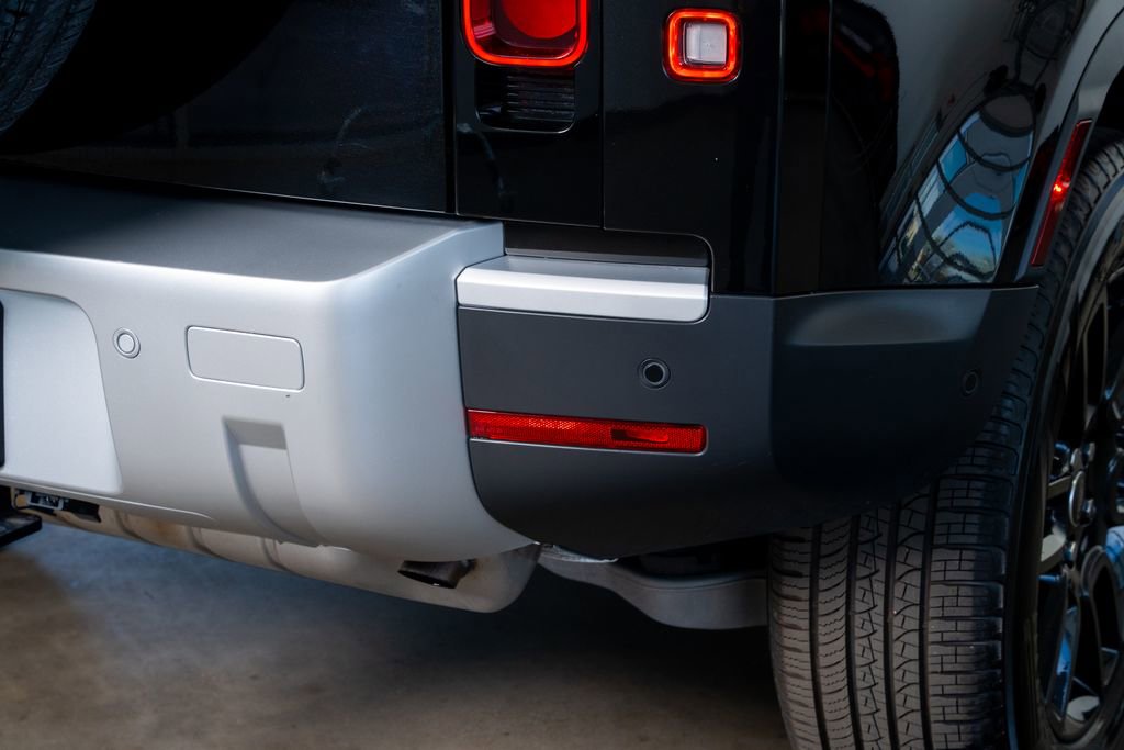 2024 Land Rover Defender 90 S