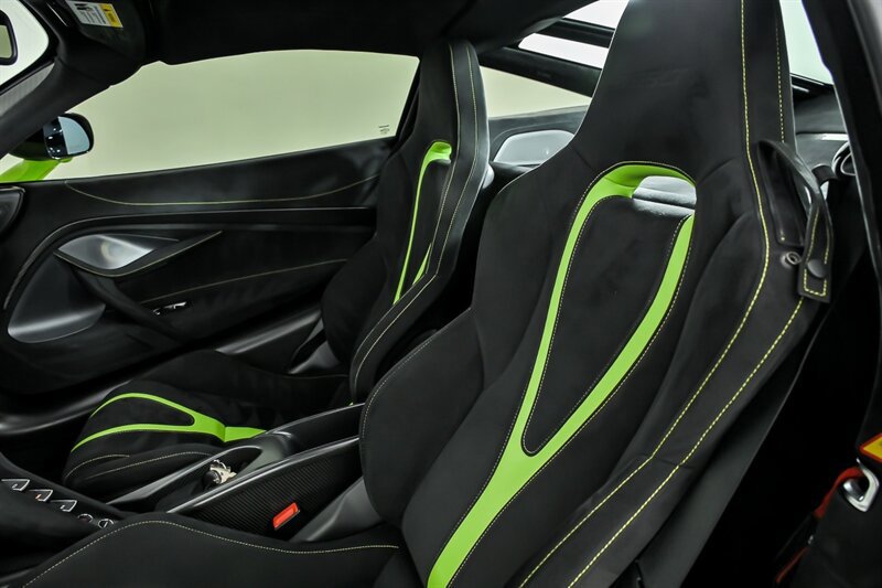Used 2021 McLaren 765LT photo 23