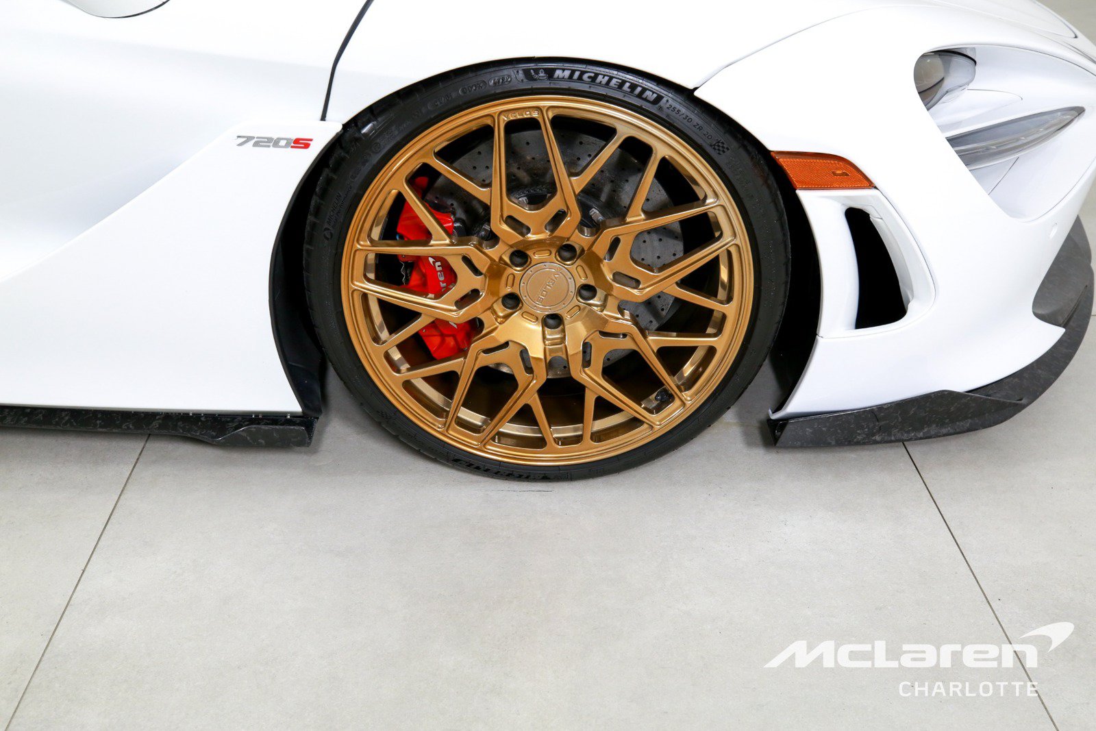 Used 2019 McLaren 720S photo 22