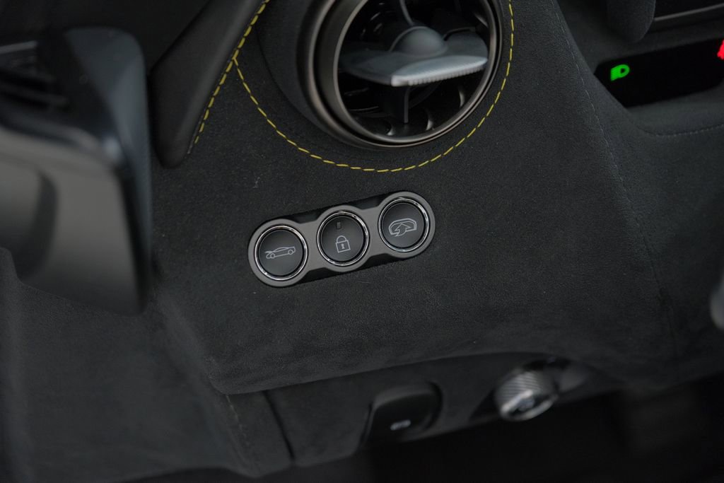 Used 2023 McLaren 720S Luxury photo 46