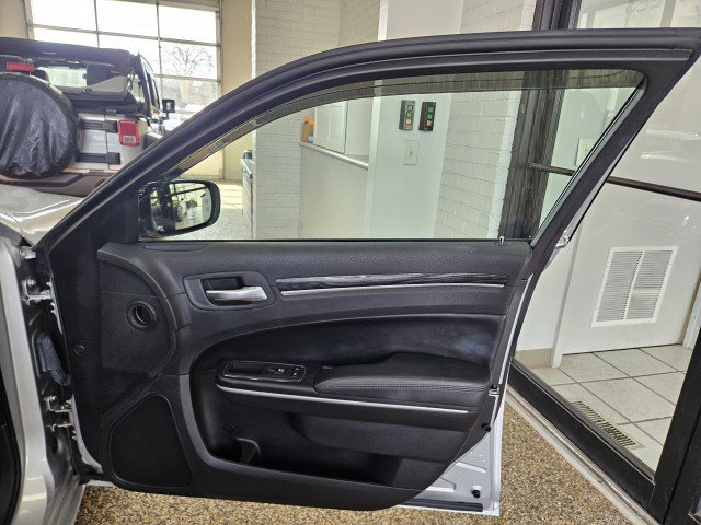 2019 Chrysler 300 Touring