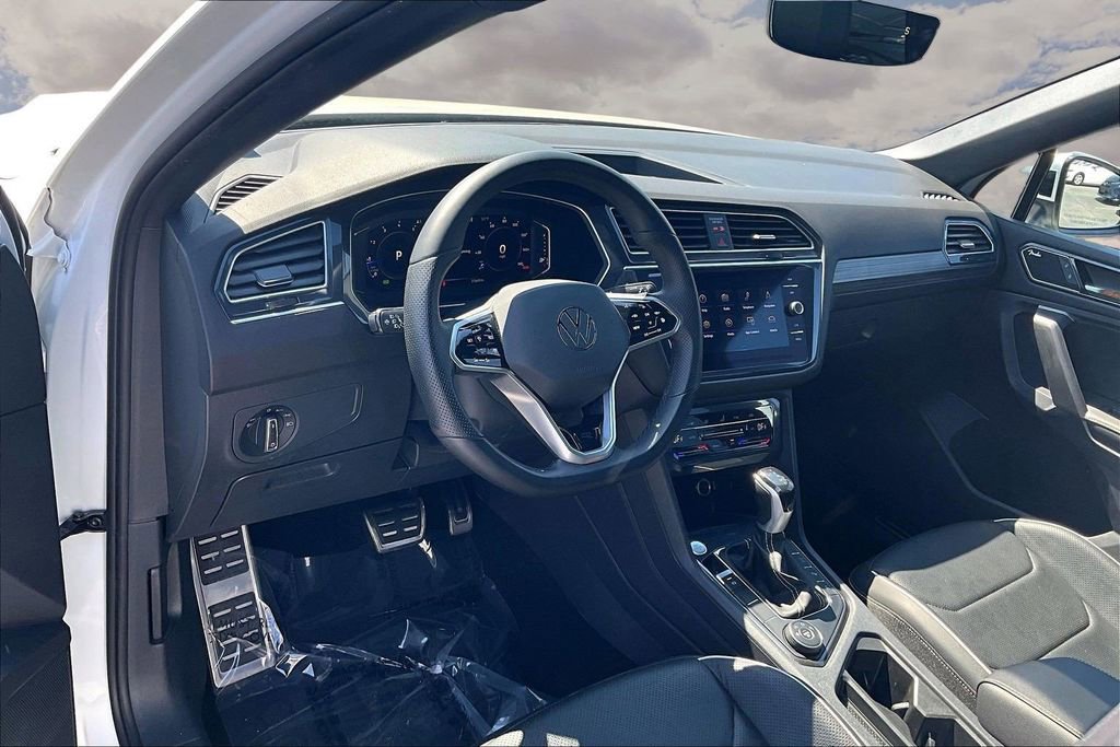 2022 Volkswagen Tiguan SEL R-Line