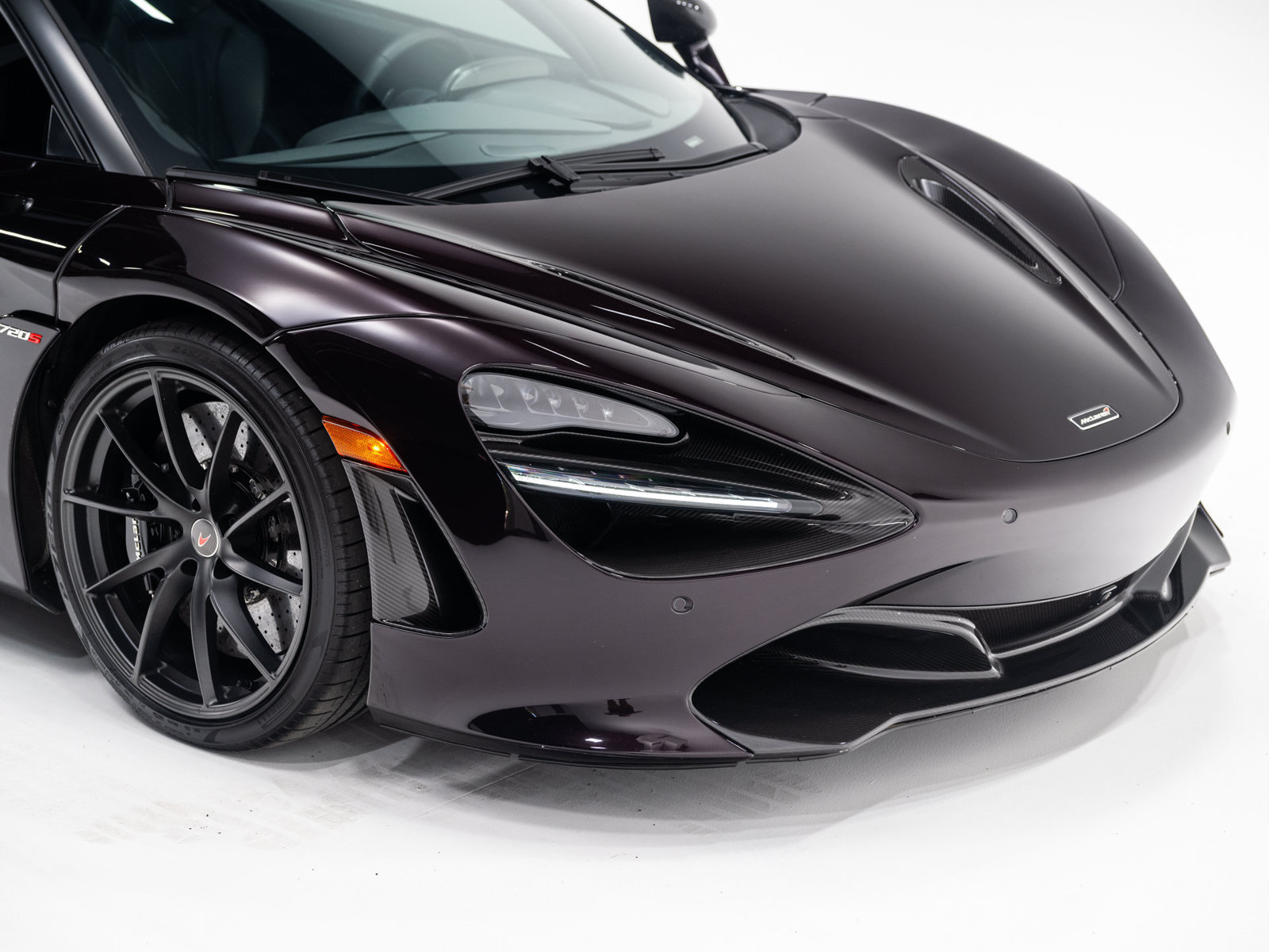 Used 2018 McLaren 720S Luxury photo 14