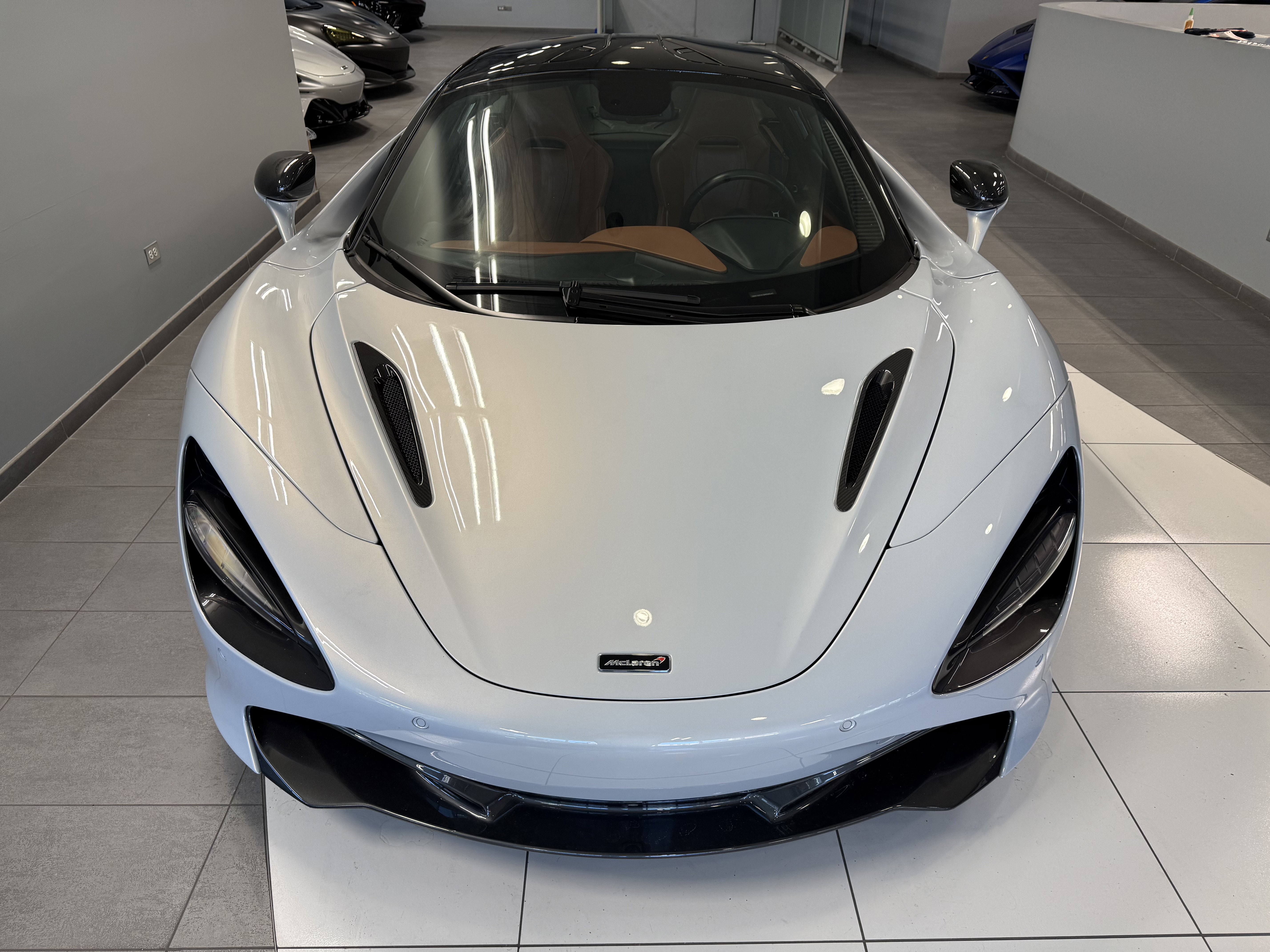 Used 2018 McLaren 720S photo 11